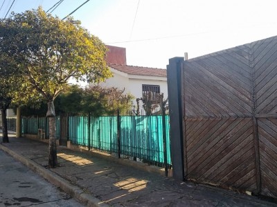 Dos Chalets Oportunidad Jose Muñoz a cuadras centro