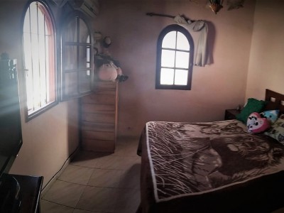 Dos Chalets Oportunidad Jose Muñoz a cuadras centro